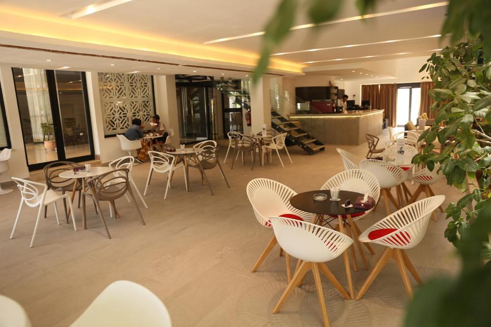 Hotel Ksar Dhiafa By Plaza Hotels & Resorts Sidi Bouzid Buitenkant foto