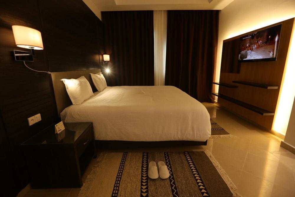 Hotel Ksar Dhiafa By Plaza Hotels & Resorts Sidi Bouzid Buitenkant foto
