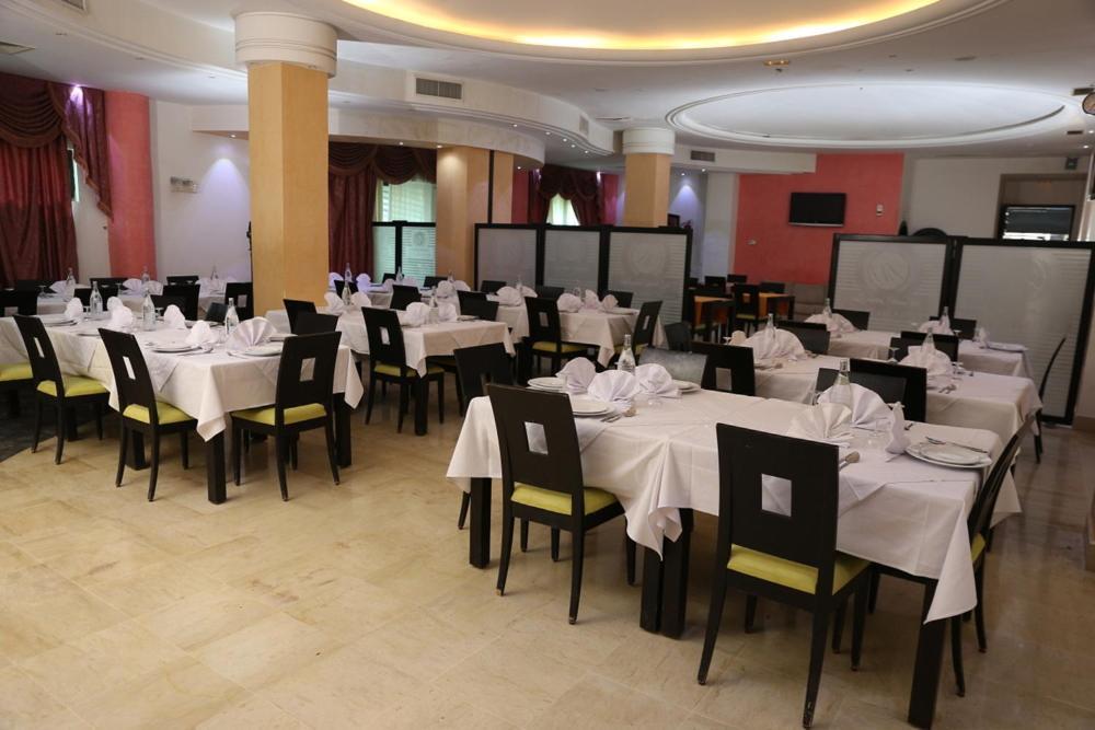 Hotel Ksar Dhiafa By Plaza Hotels & Resorts Sidi Bouzid Buitenkant foto